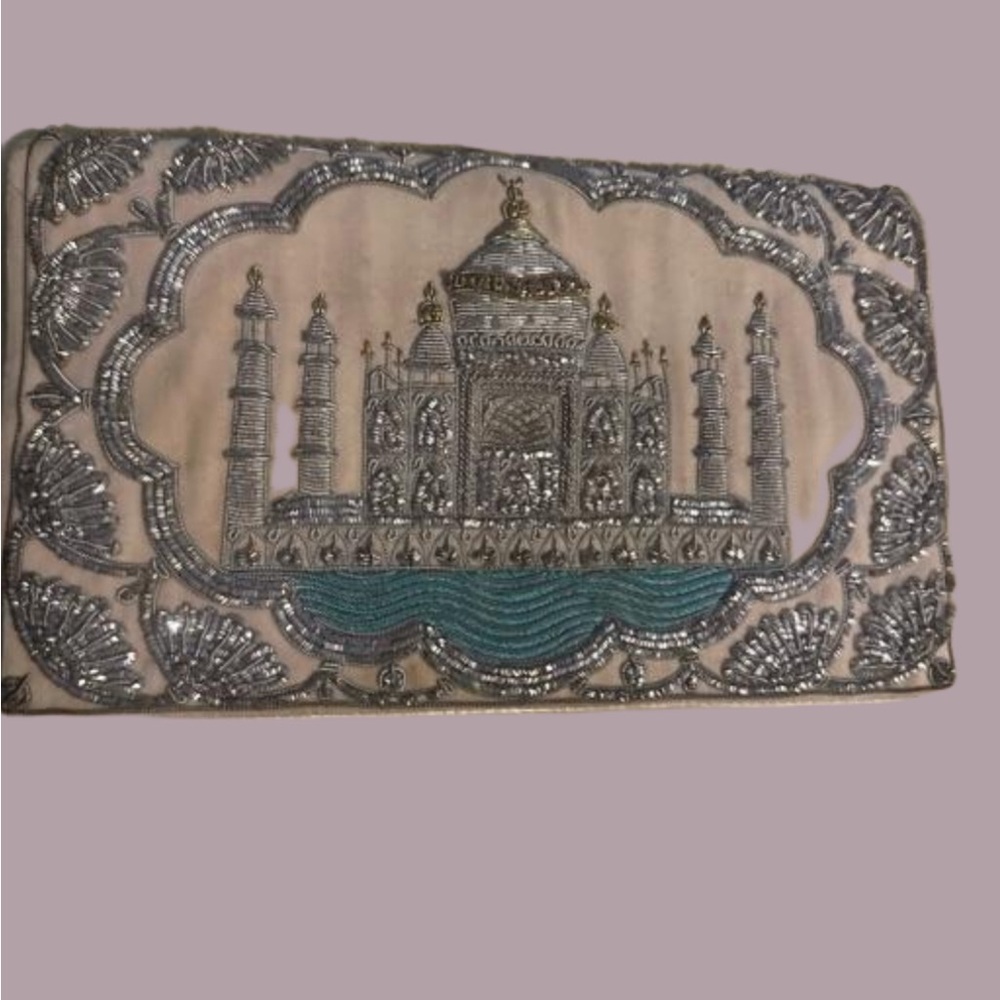 Rare find Vintage Taj Mahal picture made of beads on silk into a clutch purse